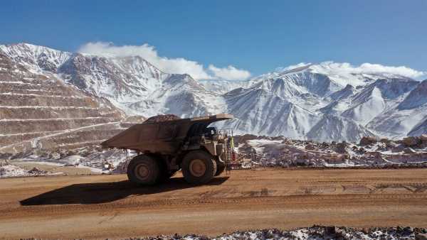 Mina-Veladero-San-Juan-Mineria-camion