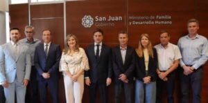Firma del Proyecto Integrado de Salud Mental para Calingasta