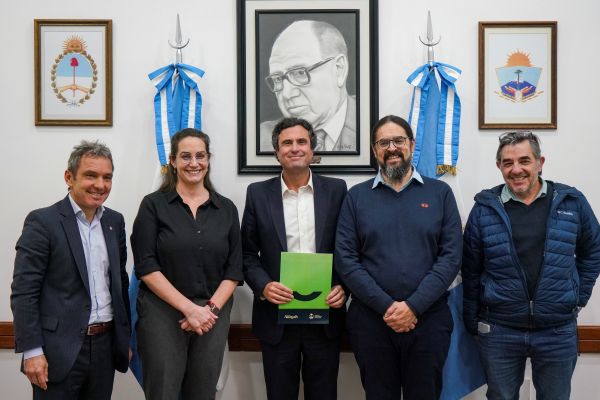 Matias Szapiro Guadalupe Montero Julian Escuder Martin Regueiro y Macerlo Pizarro