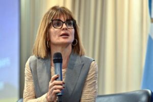Claudia Kalinec (002)