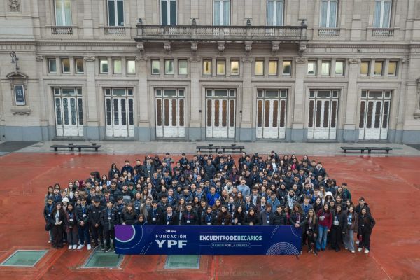 Fundacion YPF Colon